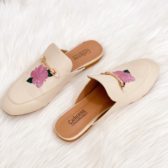 Catherine by Catherine Malandrino 
off white mules - Picture 3 of 8